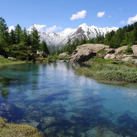 Aragon M86 By Interhome