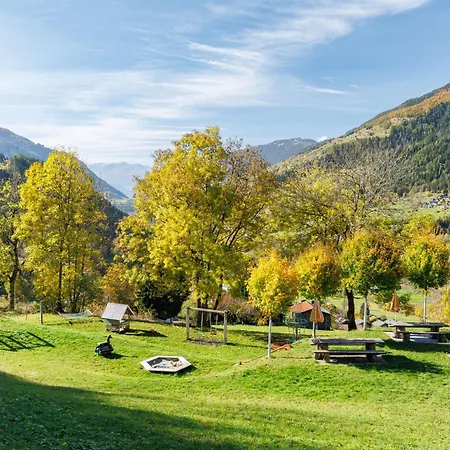 Aragon M86 By Interhome