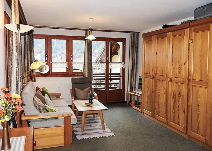 Aragon M86 By Interhome